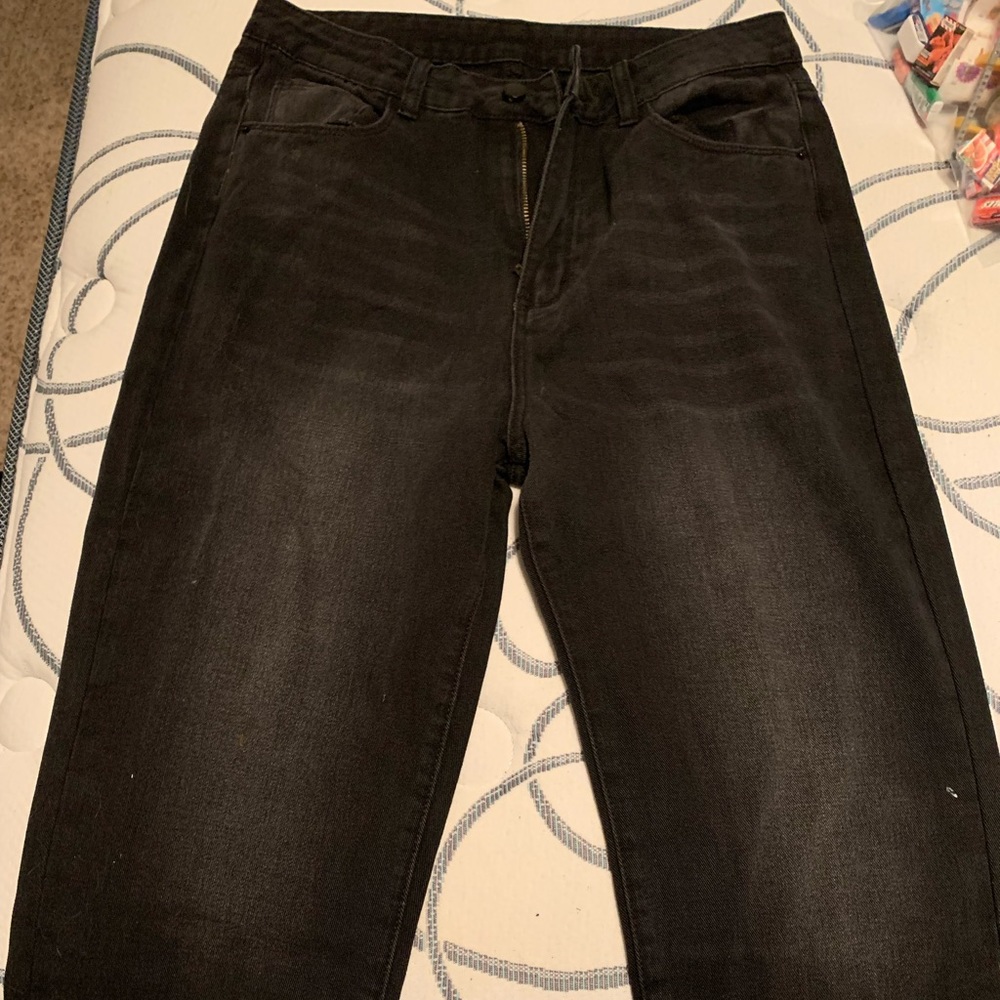 Black mom jeans, size large, never worn